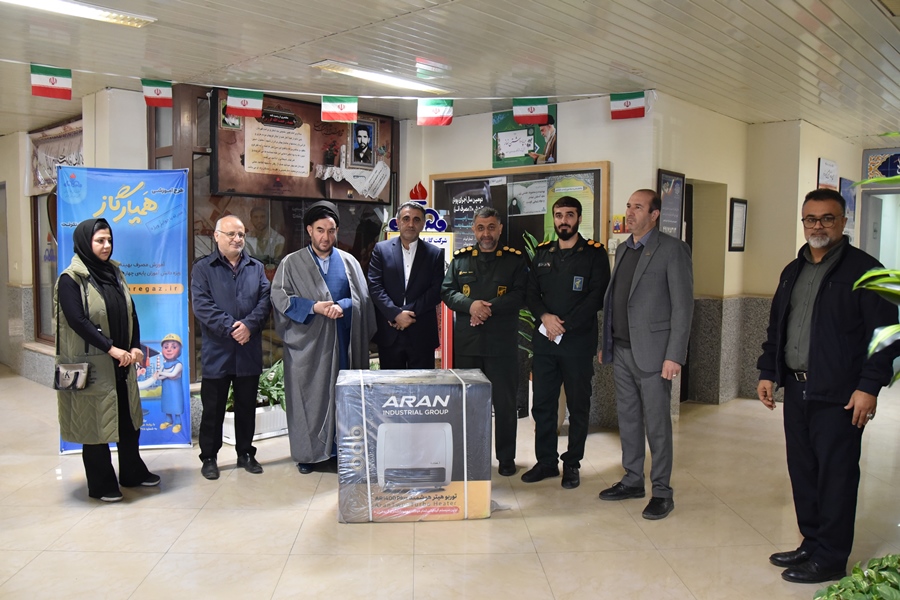 اهدای  بخاری با راندمان بالا به برندگان پیاده‌روی عمومی گرگان؛مدیرعامل گاز گلستان: پیوستن به «نبض انرژی» برای مدیریت بهینه مصرف حیاتی است